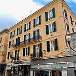 Eletto Hotel 3*